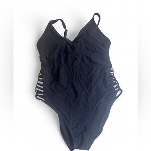 Shade & Shore Elegant Black Swimwear